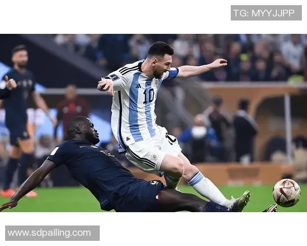 梅西加盟国际米兰后首场比赛精彩回顾球迷热议表现与未来展望